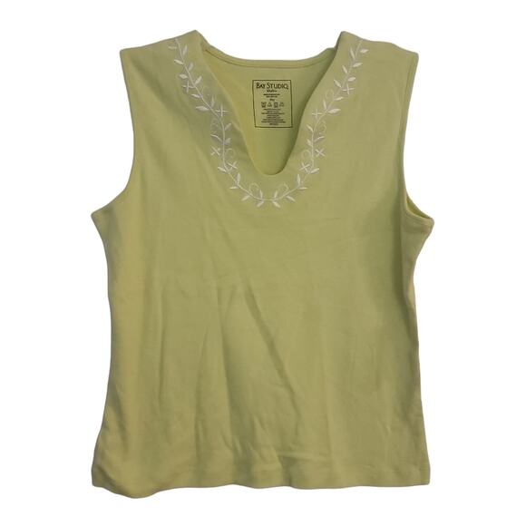 Bay Studio Sleeves Embroidered Top - Picture 1 of 6